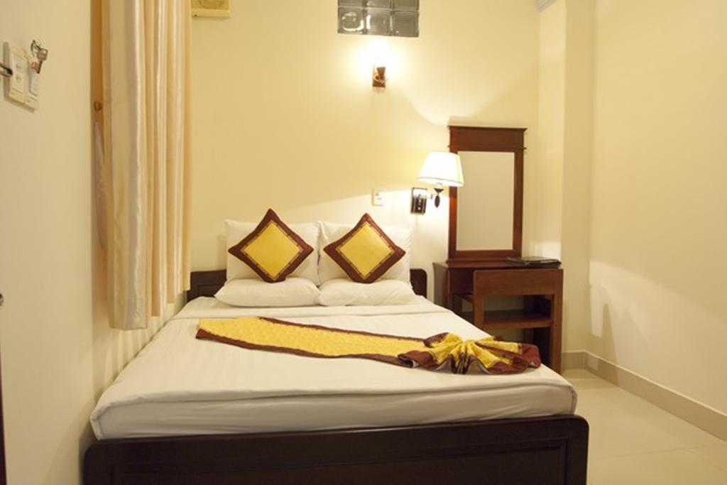 Valentine Luxury Hotel - 31 Bui Vien Street Thành Pho Ho Chí Minh Esterno foto