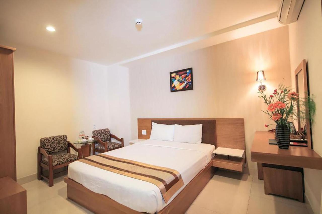 Valentine Luxury Hotel - 31 Bui Vien Street Thành Pho Ho Chí Minh Esterno foto