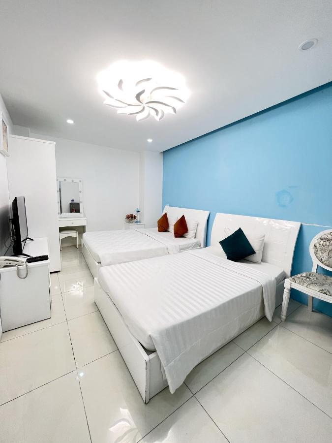 Valentine Luxury Hotel - 31 Bui Vien Street Thành Pho Ho Chí Minh Esterno foto