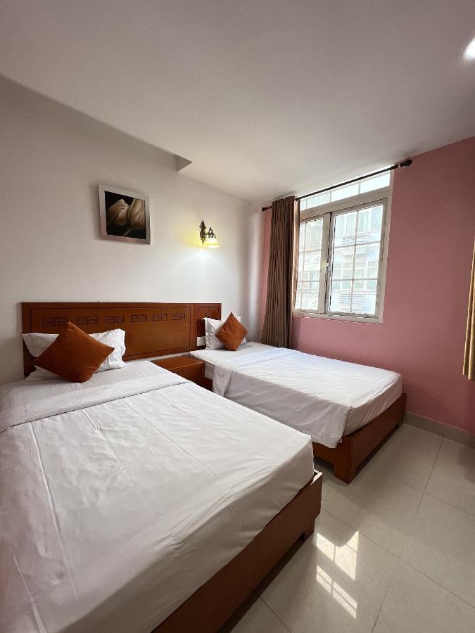 Valentine Luxury Hotel - 31 Bui Vien Street Thành Pho Ho Chí Minh Esterno foto