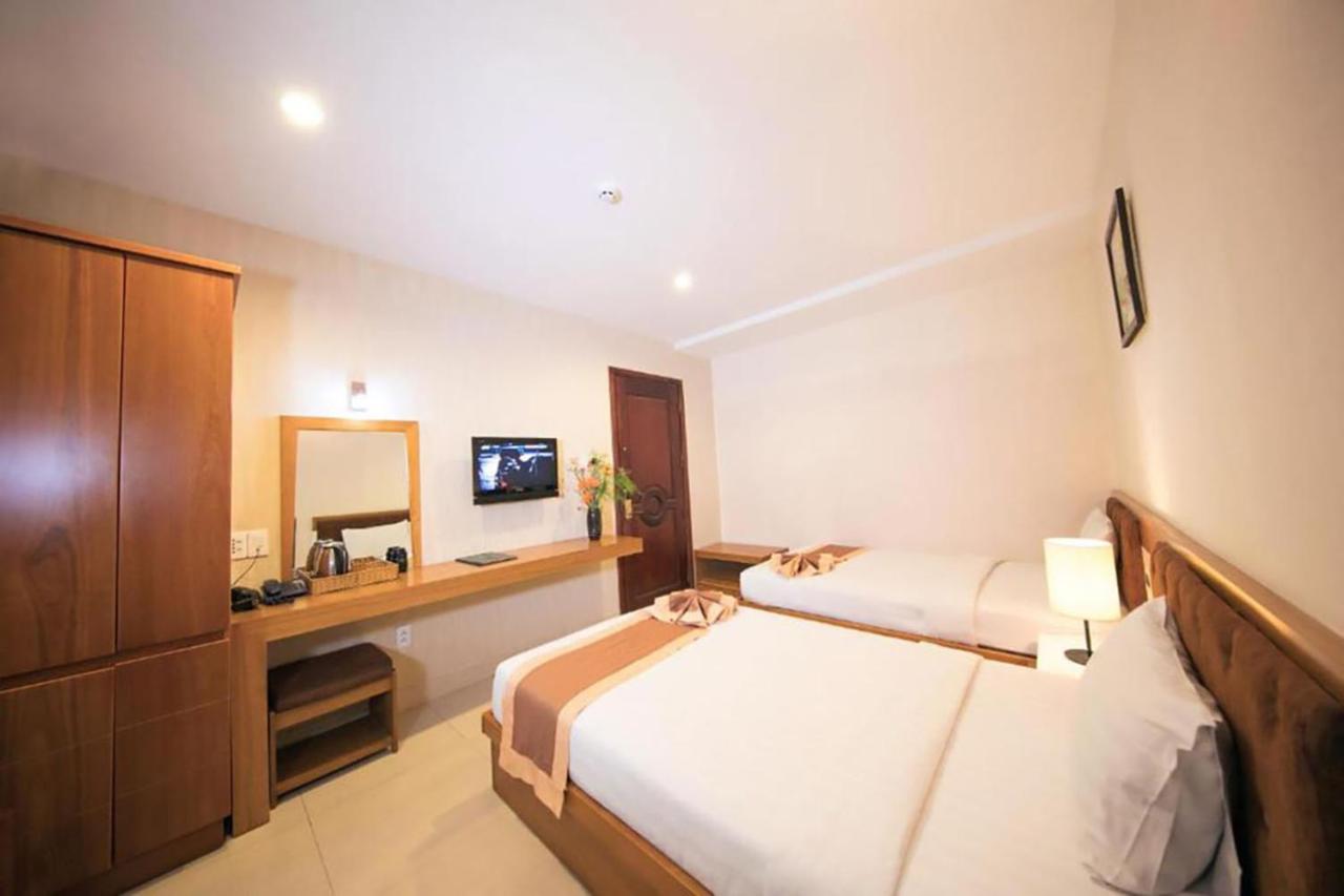 Valentine Luxury Hotel - 31 Bui Vien Street Thành Pho Ho Chí Minh Esterno foto