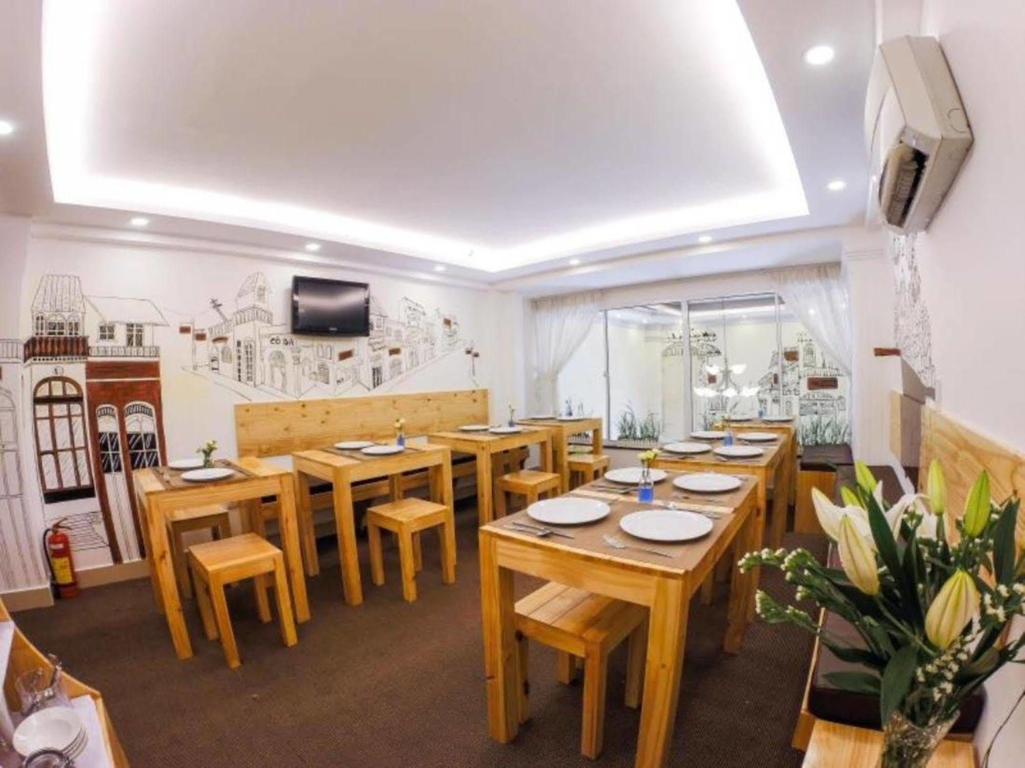 Valentine Luxury Hotel - 31 Bui Vien Street Thành Pho Ho Chí Minh Esterno foto