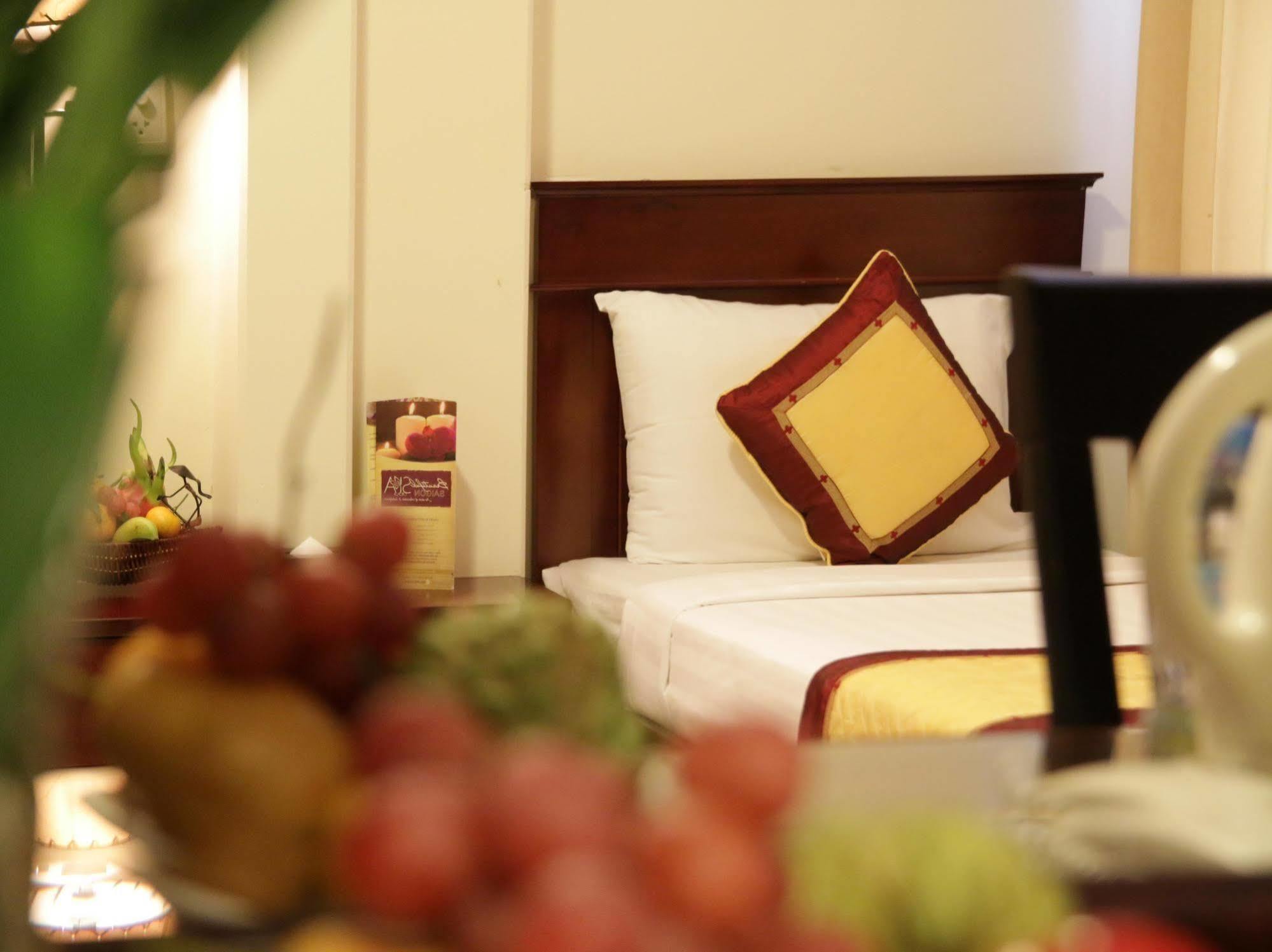 Valentine Luxury Hotel - 31 Bui Vien Street Thành Pho Ho Chí Minh Esterno foto