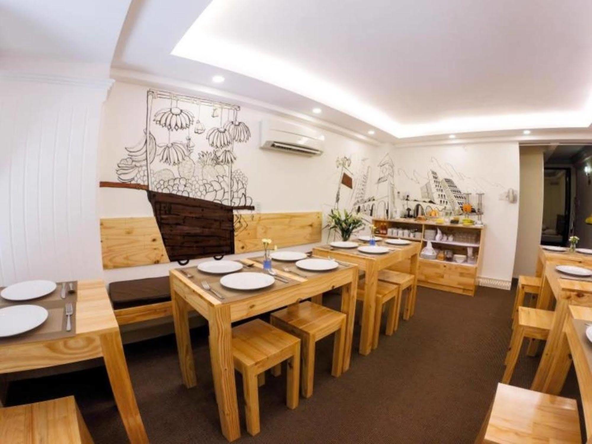 Valentine Luxury Hotel - 31 Bui Vien Street Thành Pho Ho Chí Minh Esterno foto