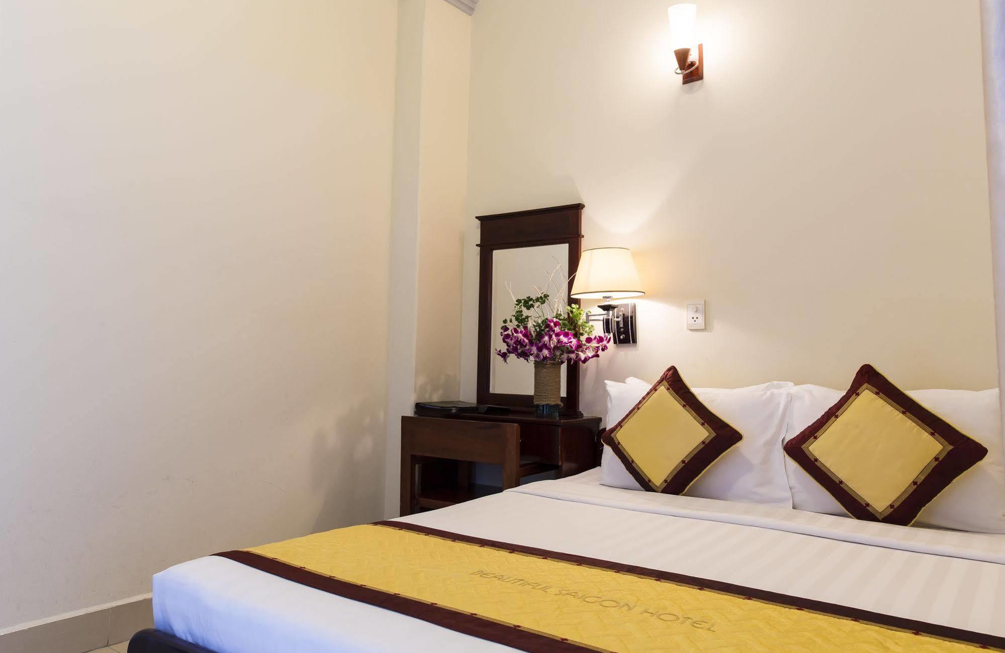 Valentine Luxury Hotel - 31 Bui Vien Street Thành Pho Ho Chí Minh Esterno foto
